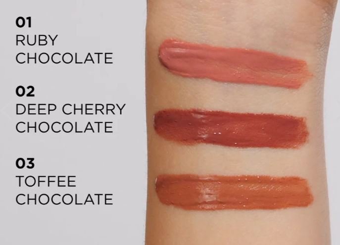ЖИДКАЯ ВИНИЛОВАЯ ПОМАДА ДЛЯ ГУБ № 02 CHOCO GLAMOUR Eveline 4,5 г. 